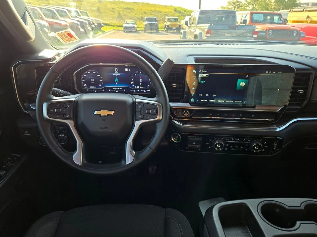 Used 2023 Blue Chevrolet LT image 17