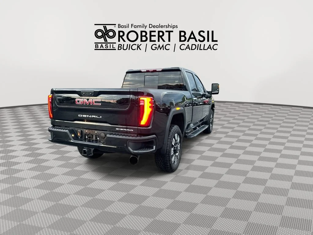 Used 2024 Onyx Black GMC Denali image 8