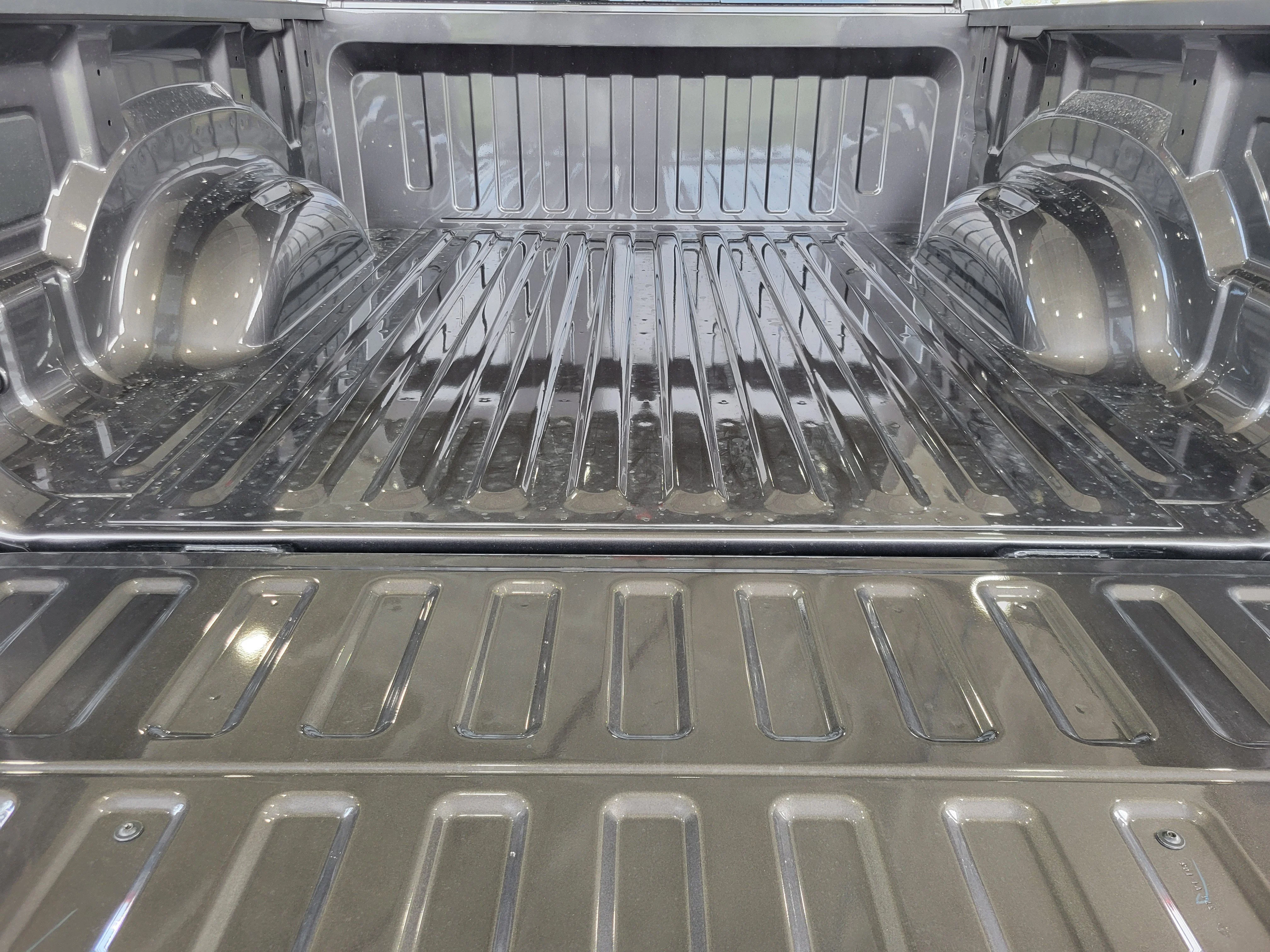 New 2026 Granite Crystal Metallic Clear-Coat Exterior Paint RAM Big Horn image 7