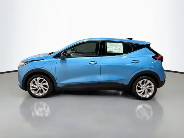 2027 Chevrolet Bolt LT - Photo 11