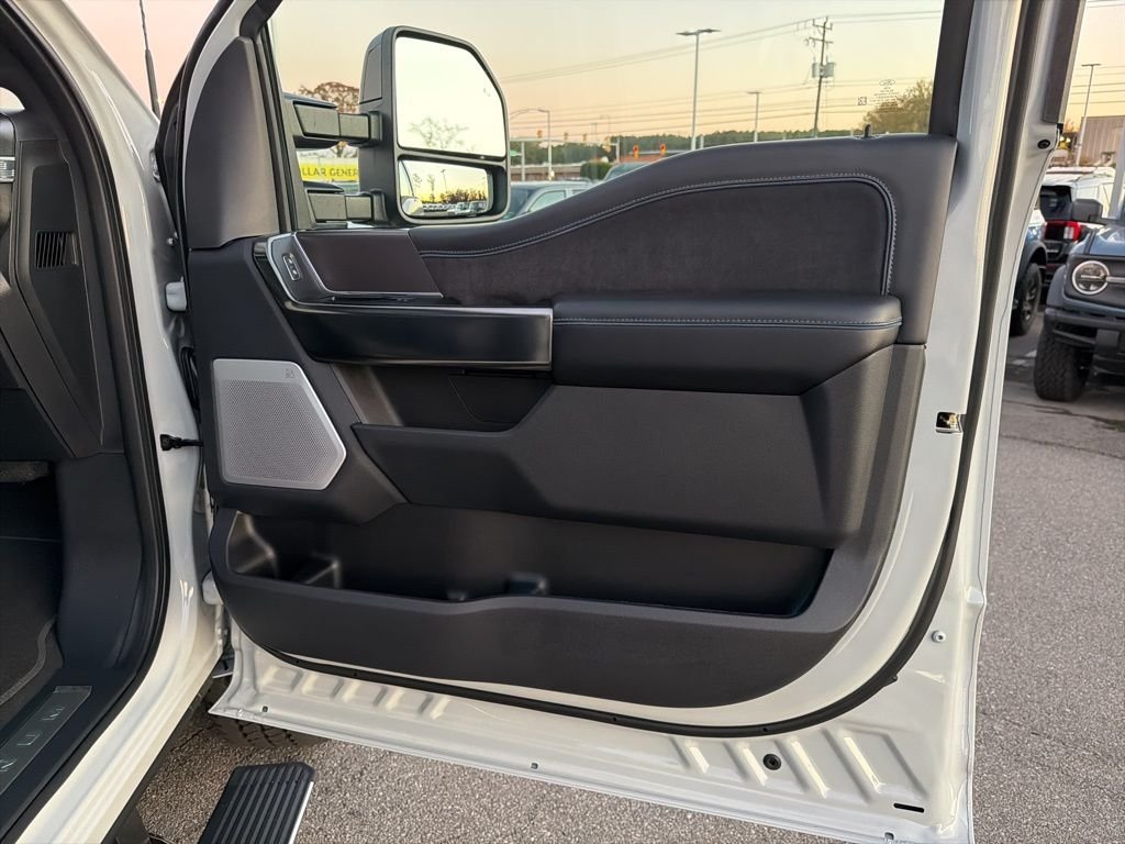 New 2026 Avalanche Ford F-250® Platinum® image 24