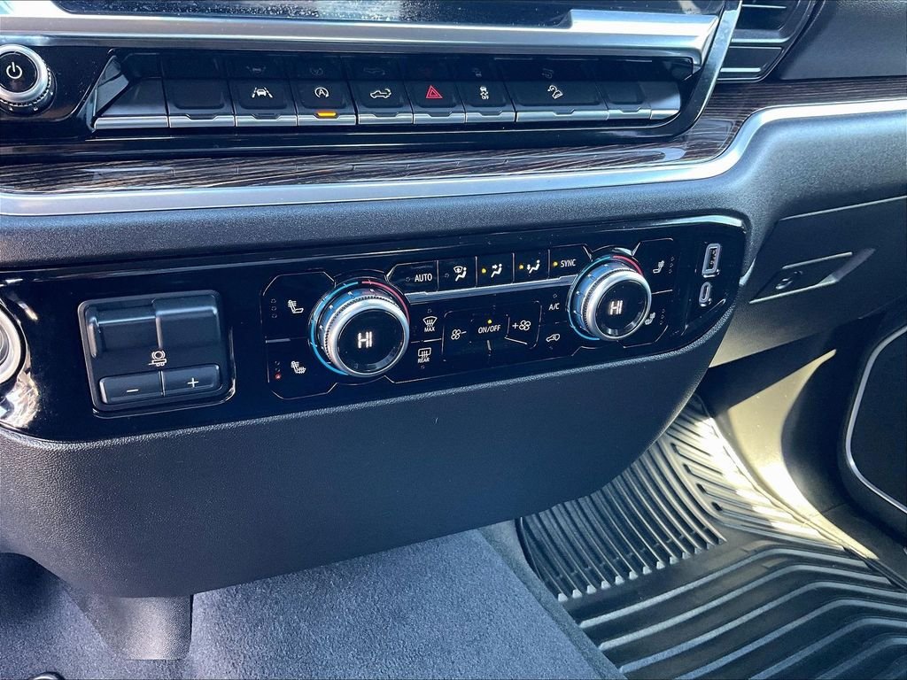 Used 2022 Blue GMC Elevation image 25