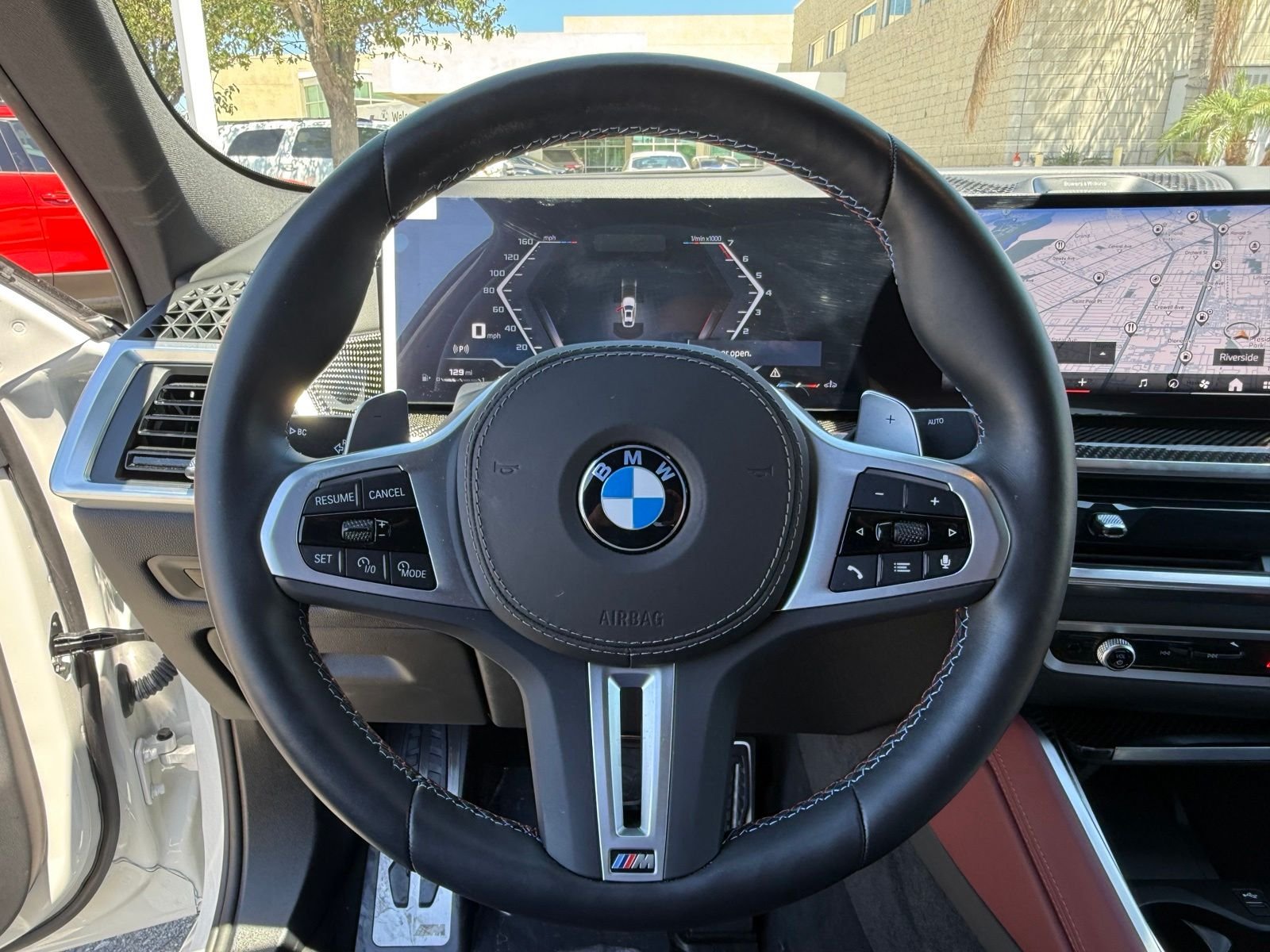 Used 2026 Alpine White BMW M60i image 24