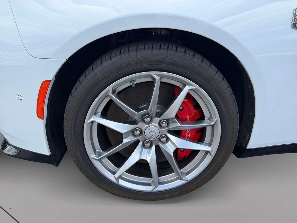2026 Dodge Charger Daytona Scat Pack - Photo 9