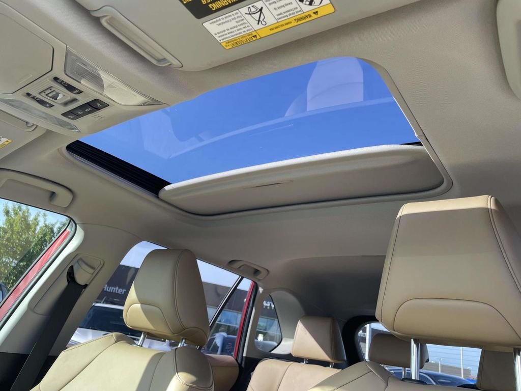 2021 Toyota RAV4 XLE Premium - Photo 9