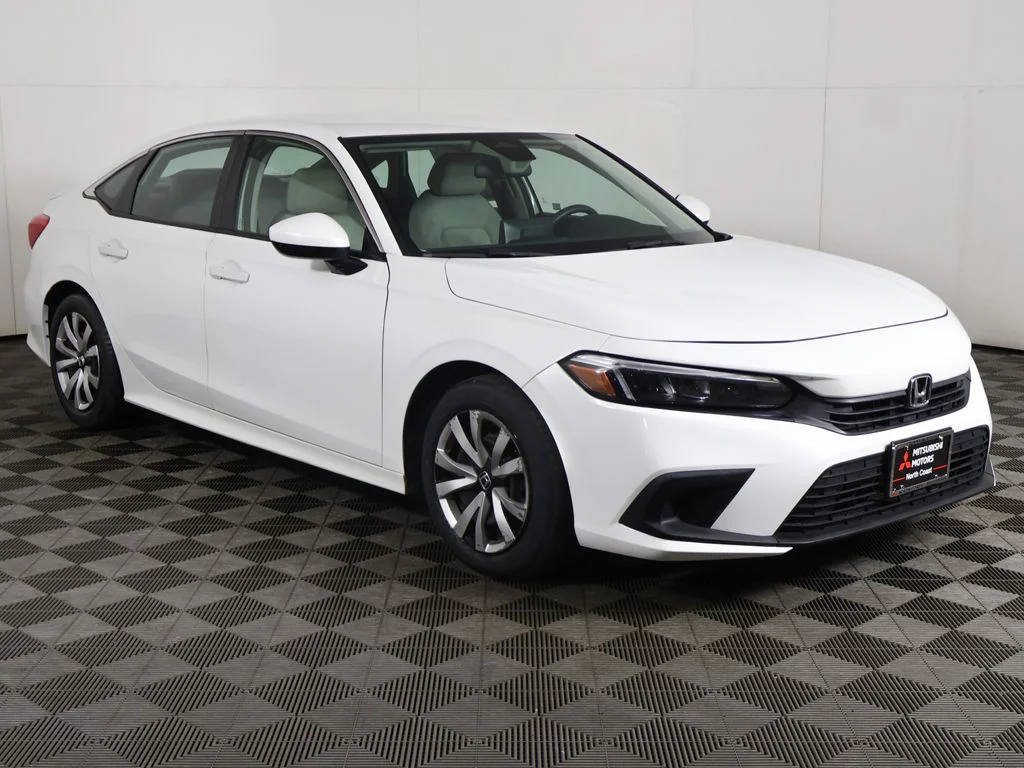 Used 2023 White Honda LX image 44