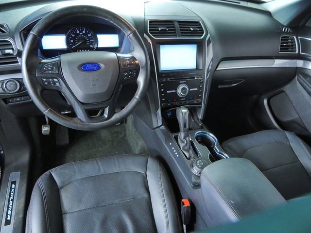 Used 2016 Black Ford Sport image 4