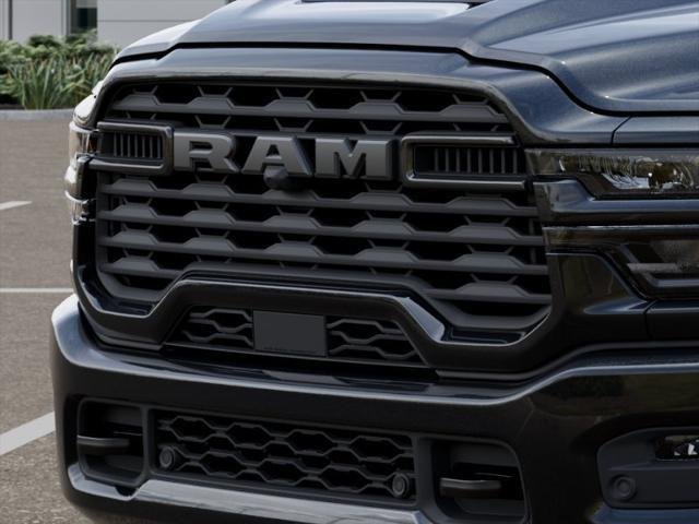 New 2026 Diamond Black Crystal Pearl-Coat Exterior Paint RAM Black Express image 59