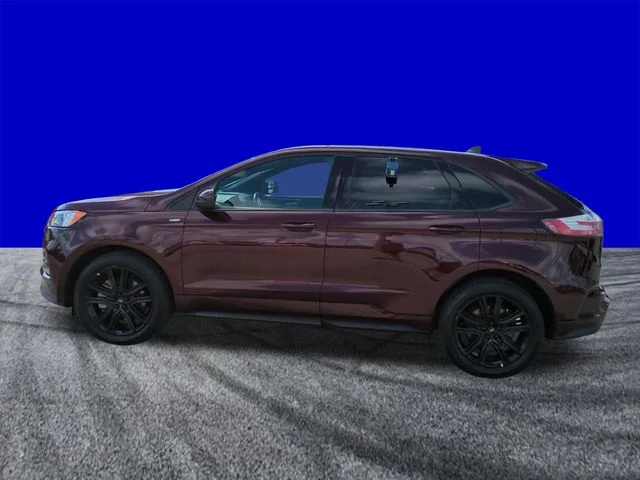 Used 2023 Burgundy Ford ST Line image 7