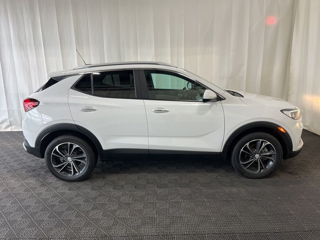 Used 2023 White Buick Select image 2