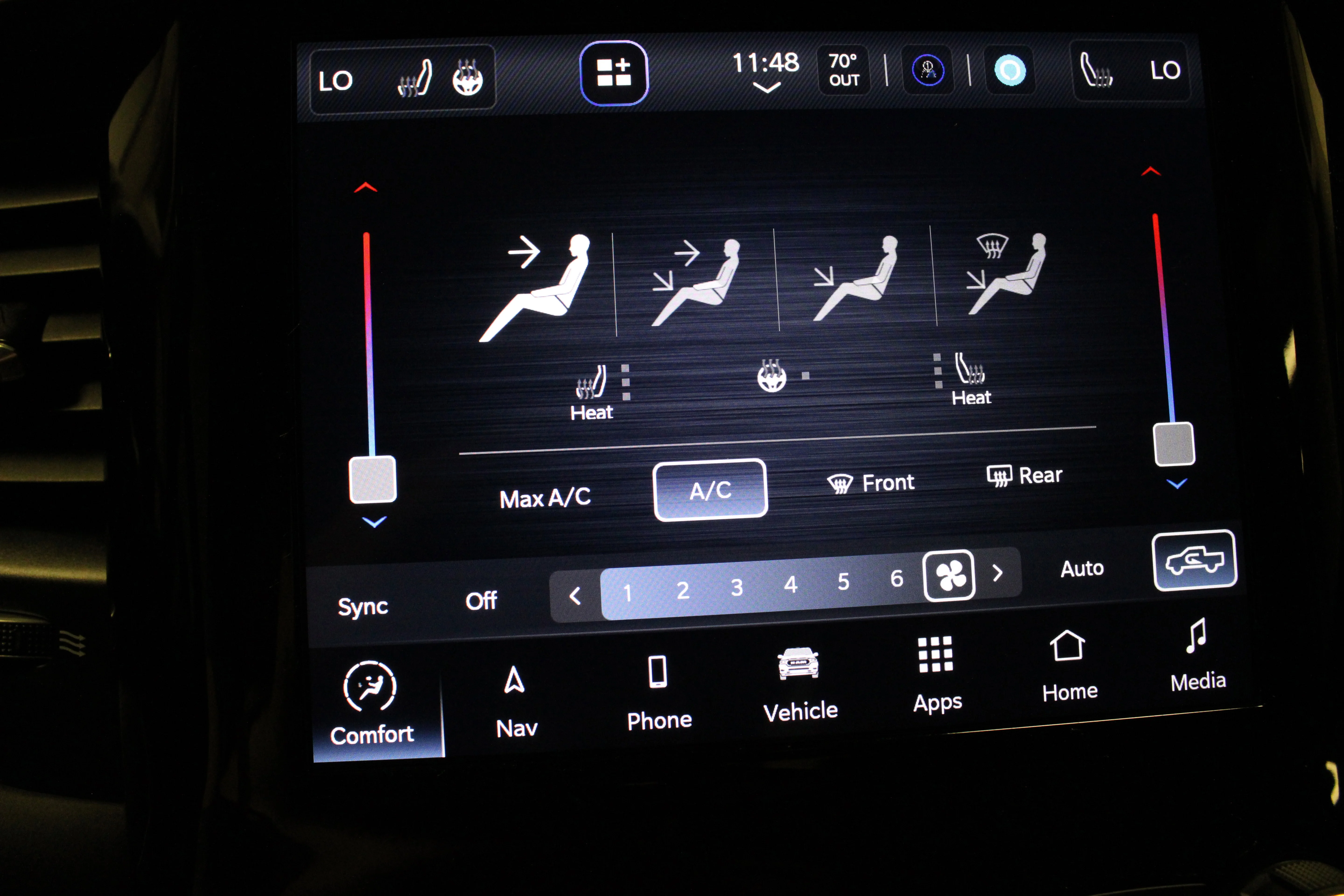 Used 2023 Granite Crystal Metallic Clearcoat Ram Laramie image 29