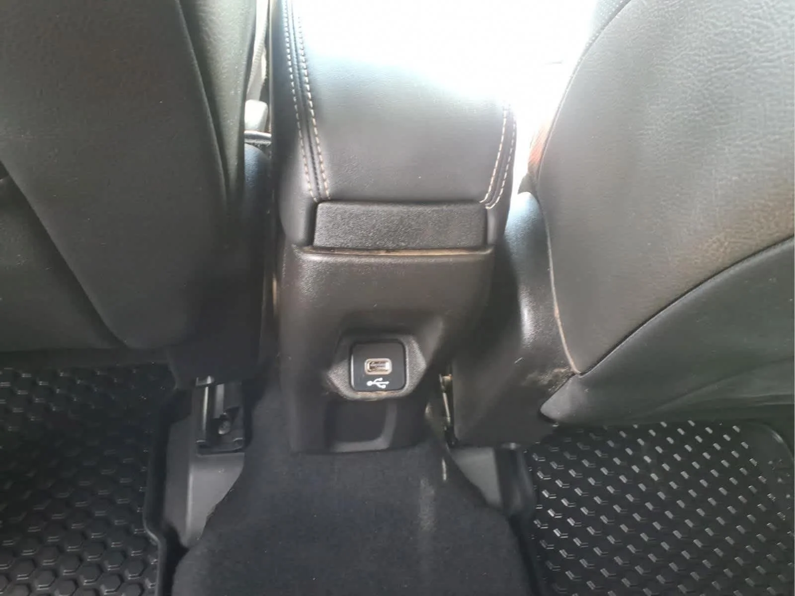 Used 2023 Black Clearcoat Jeep Limited image 12