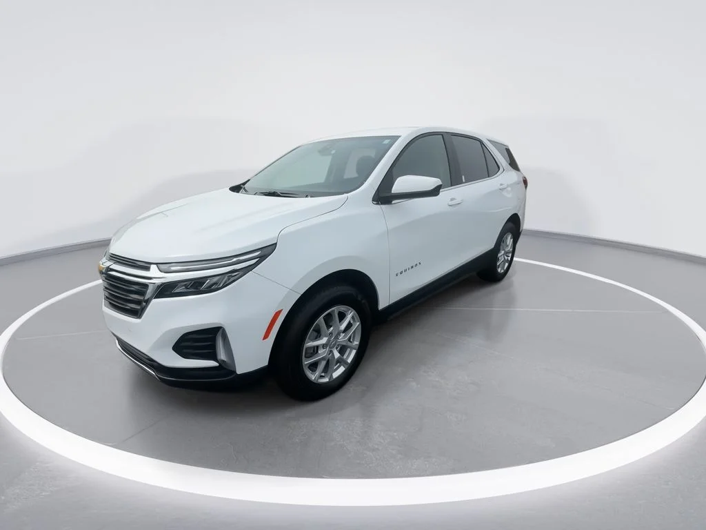 Used 2024 White Chevrolet LT image 4