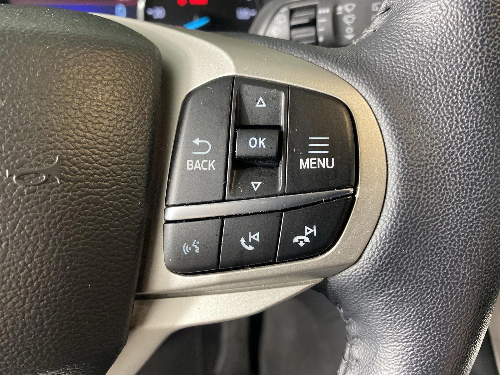 Used 2023 Forged Green Ford XLT image 23