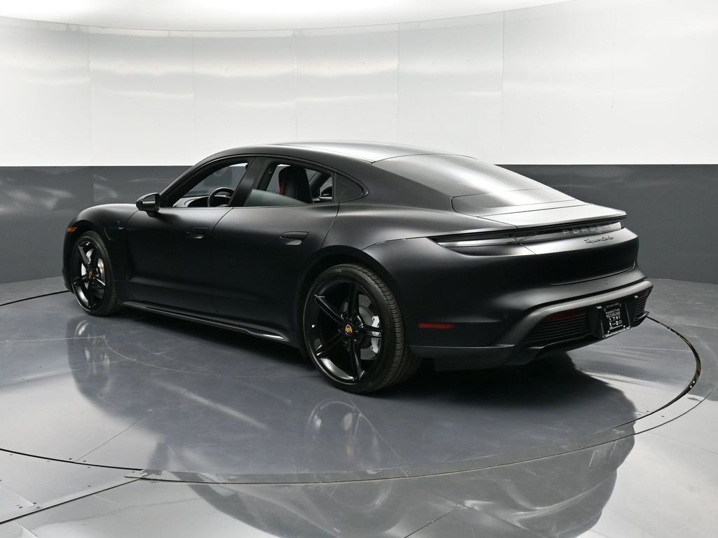 2022 Porsche Taycan Turbo photo 2