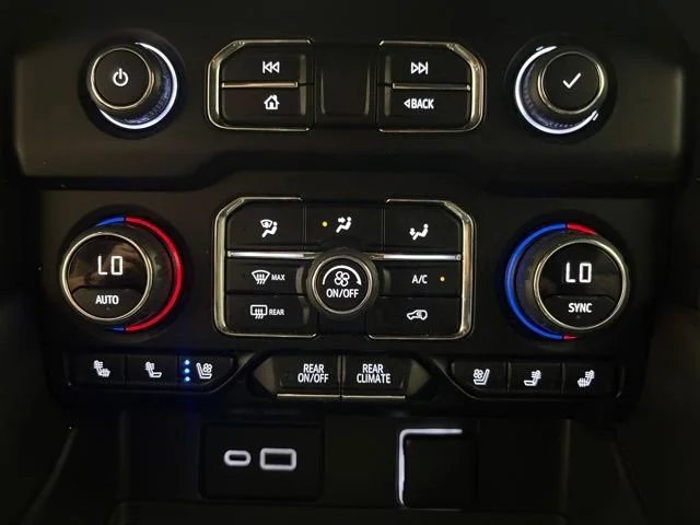 Used 2022 Black Chevrolet Premier image 25