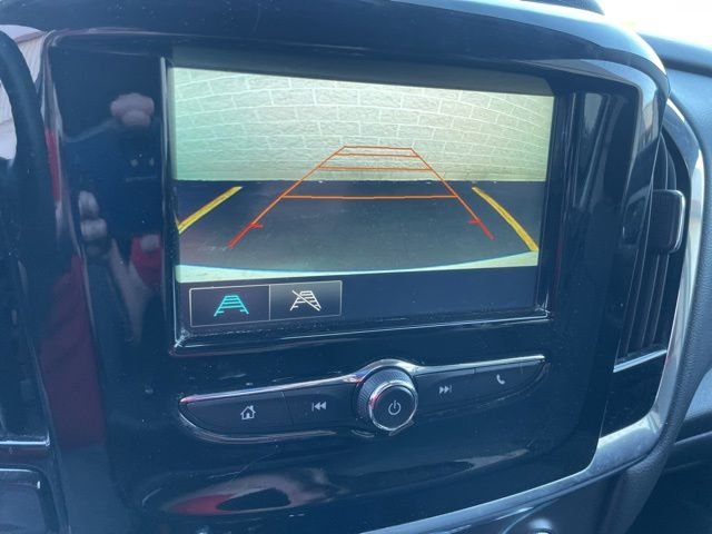 Used 2018 Summit White Chevrolet LS image 14