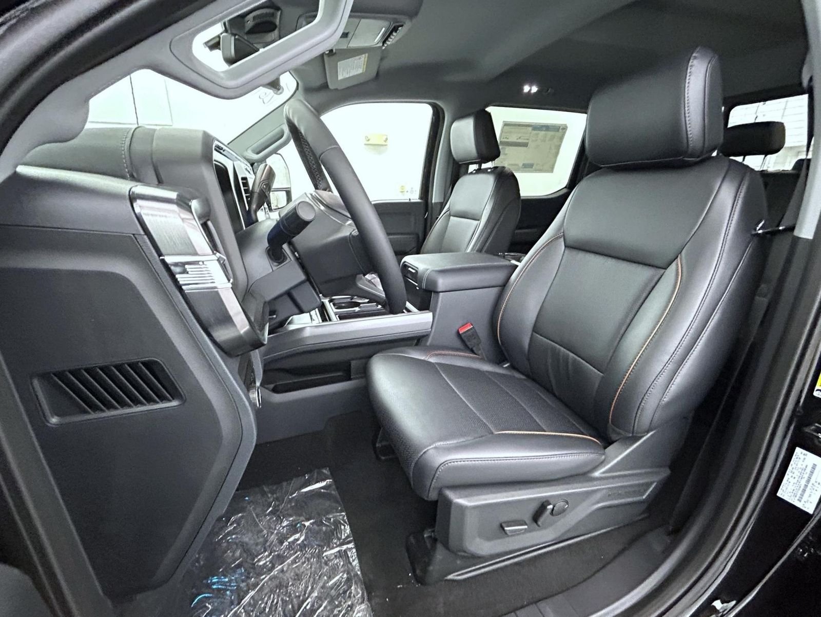 New 2026 Agate Black Metallic Ford Lariat image 10