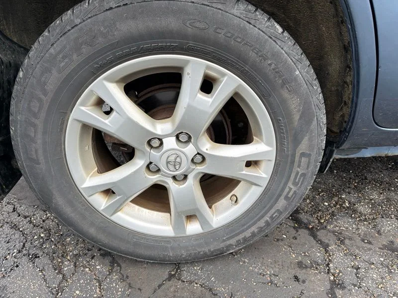 Used 2011 Blue Toyota Base image 9