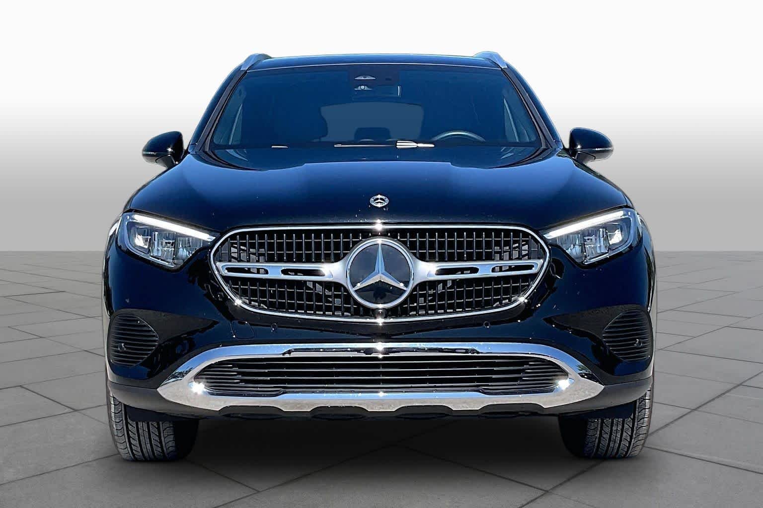 New 2026 Obsidian Black Metallic Mercedes-Benz GLC 300 image 4