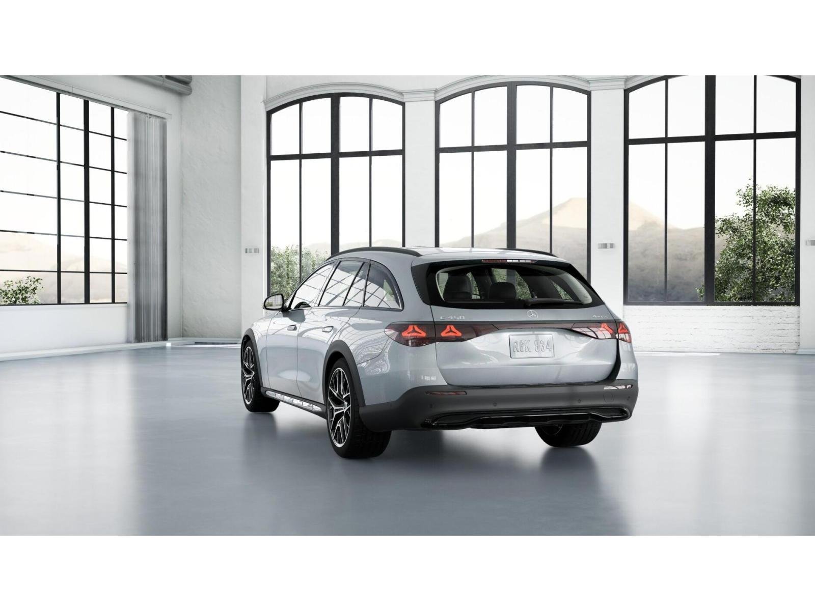 New 2027 Cirrus Silver Metallic Mercedes-Benz E 450 image 26