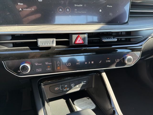 New 2026 Yacht Blue Kia EX image 20