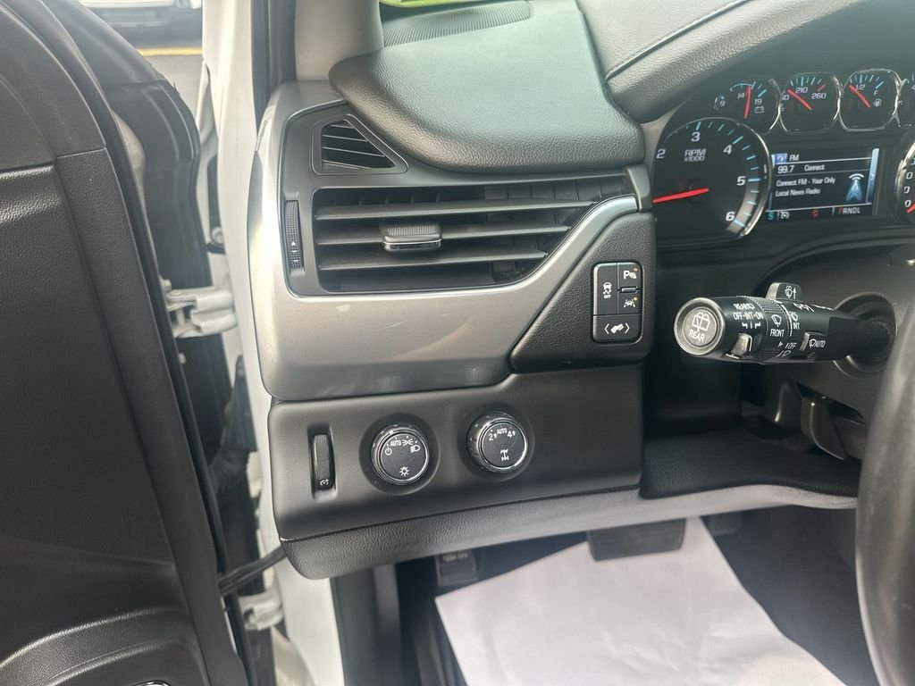 Used 2019 White Chevrolet LT image 20