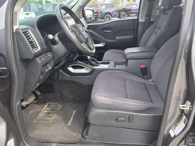 Used 2022 Gun Metallic Nissan SV image 9