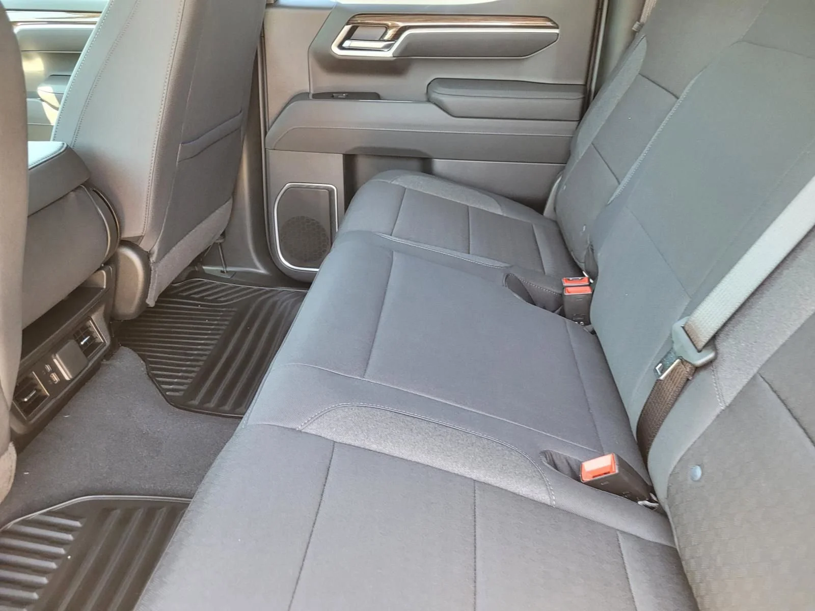 2026 Chevrolet Silverado 1500 LT - Photo 8