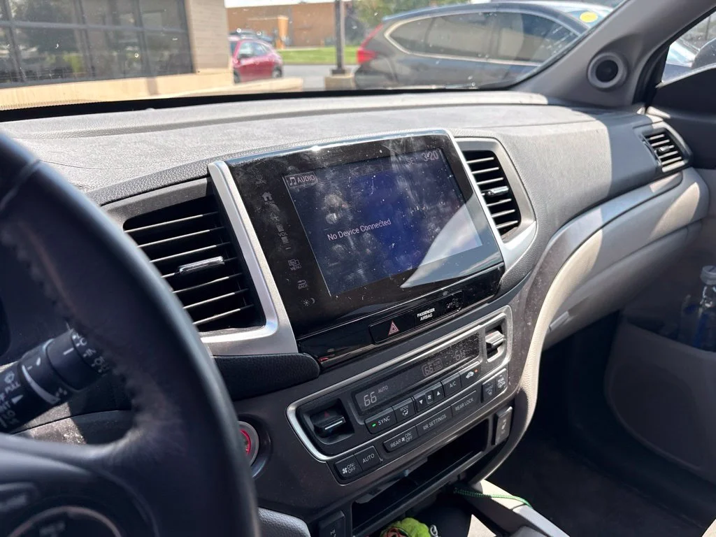 Used 2017  Honda EX-L image 7