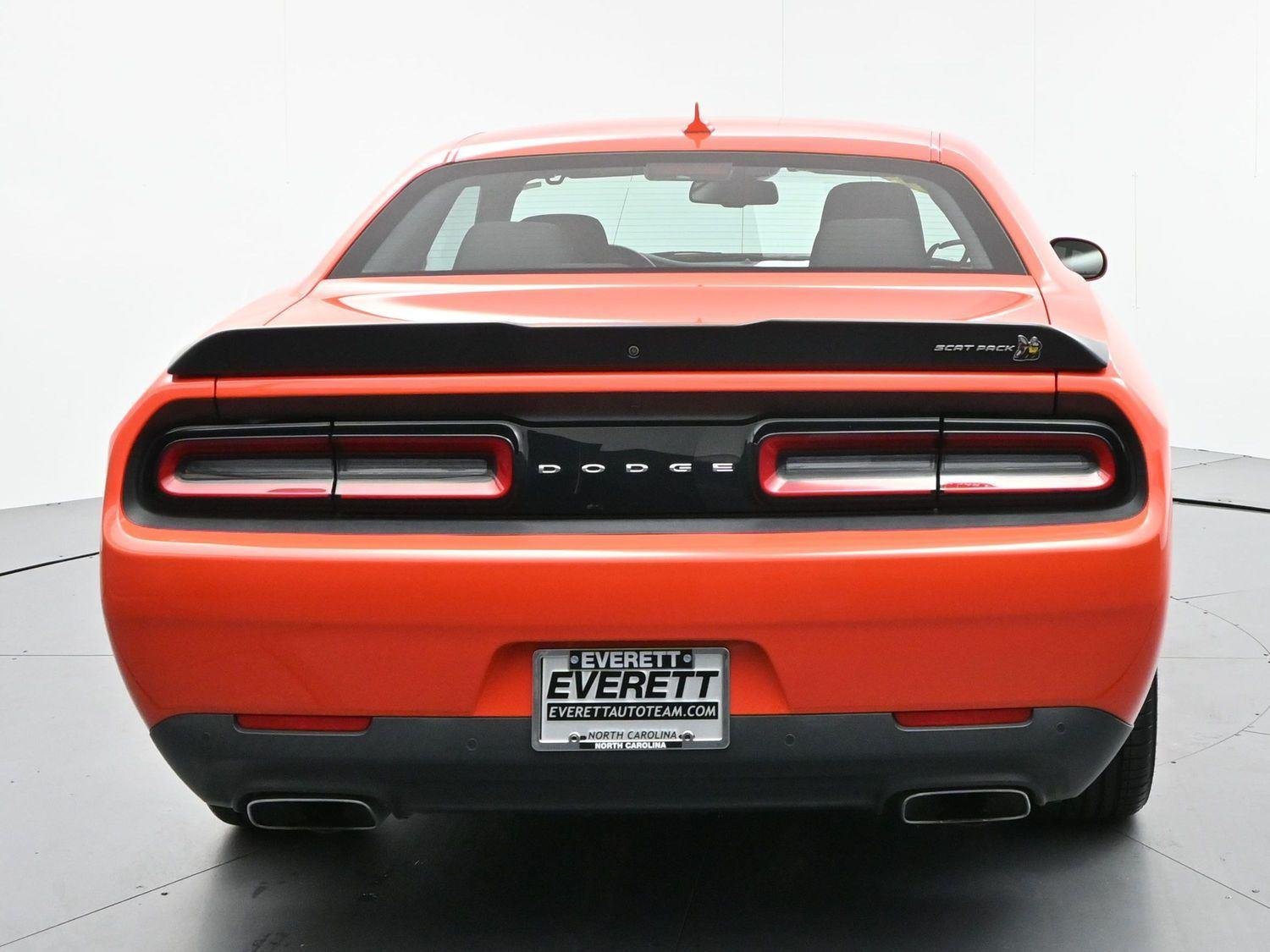 Used 2022 Go Mango Dodge R/T Scat Pack image 6