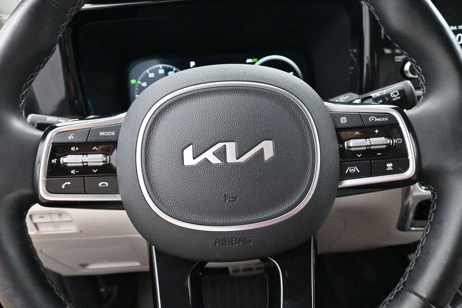 Used 2023 Black Kia SX Prestige image 19