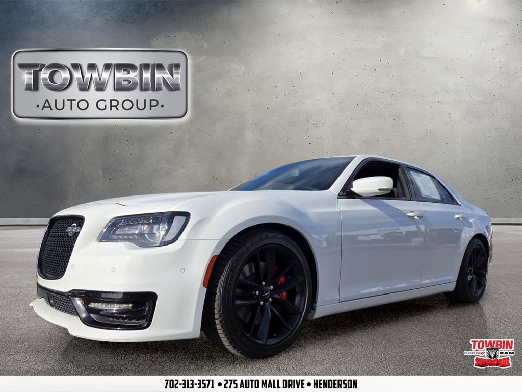 Used 2023 White Chrysler C image 1