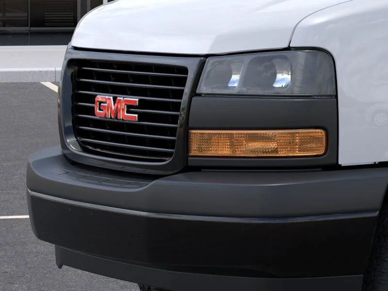 New 2026 Summit White GMC 4500 Van 177 image 13