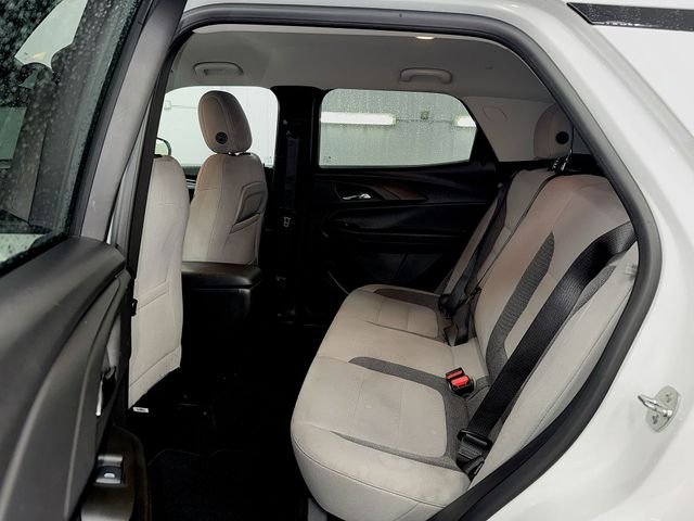 Used 2025 White Chevrolet LT image 19