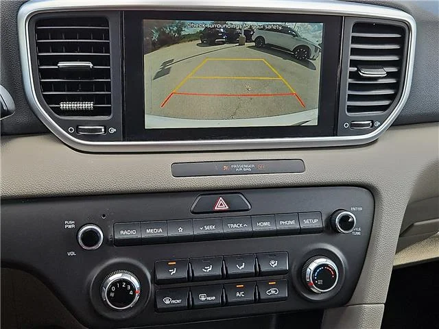 Used 2021 Snow White Pearl KIA LX Front-wheel Drive image 18