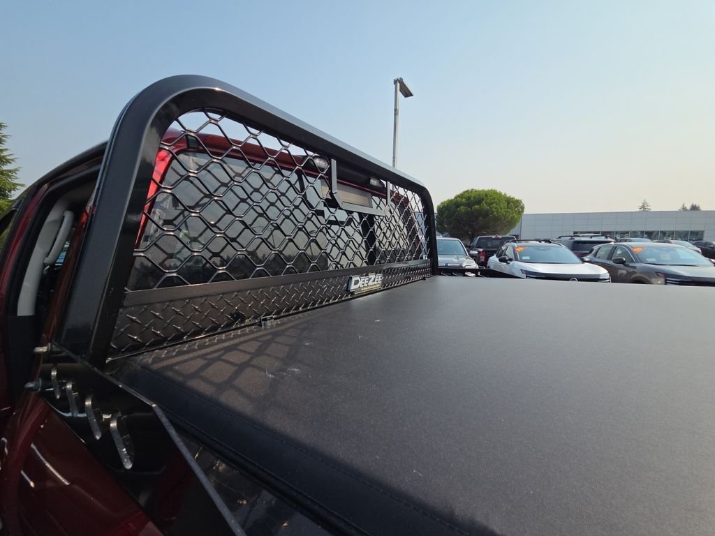 Used 2018 Red Nissan SV image 19