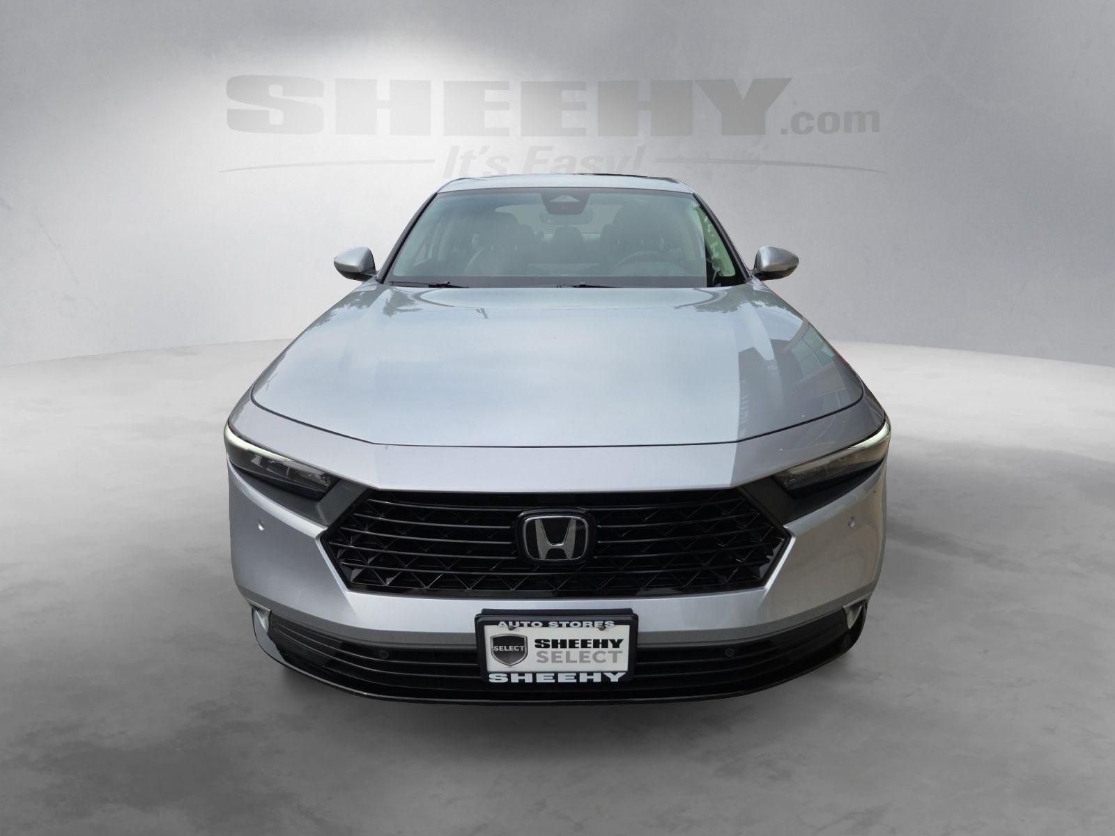 Used 2024  Honda Touring image 17