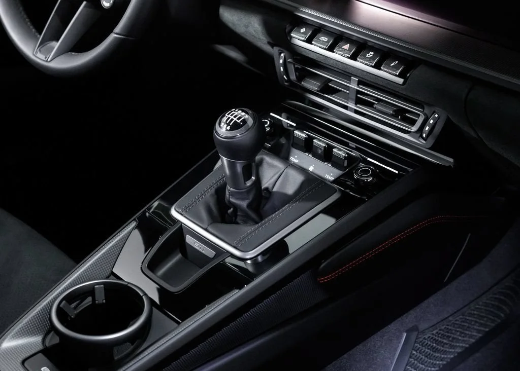 Used 2024 Chalk Porsche Carrera GTS Manual image 15
