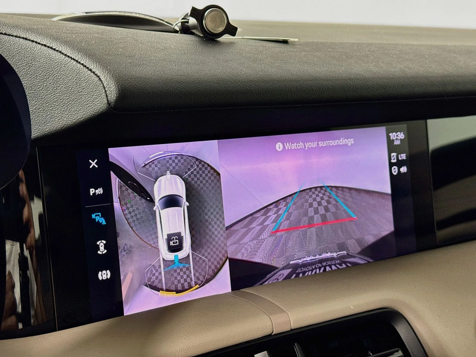 Used 2022 White Porsche Base image 10