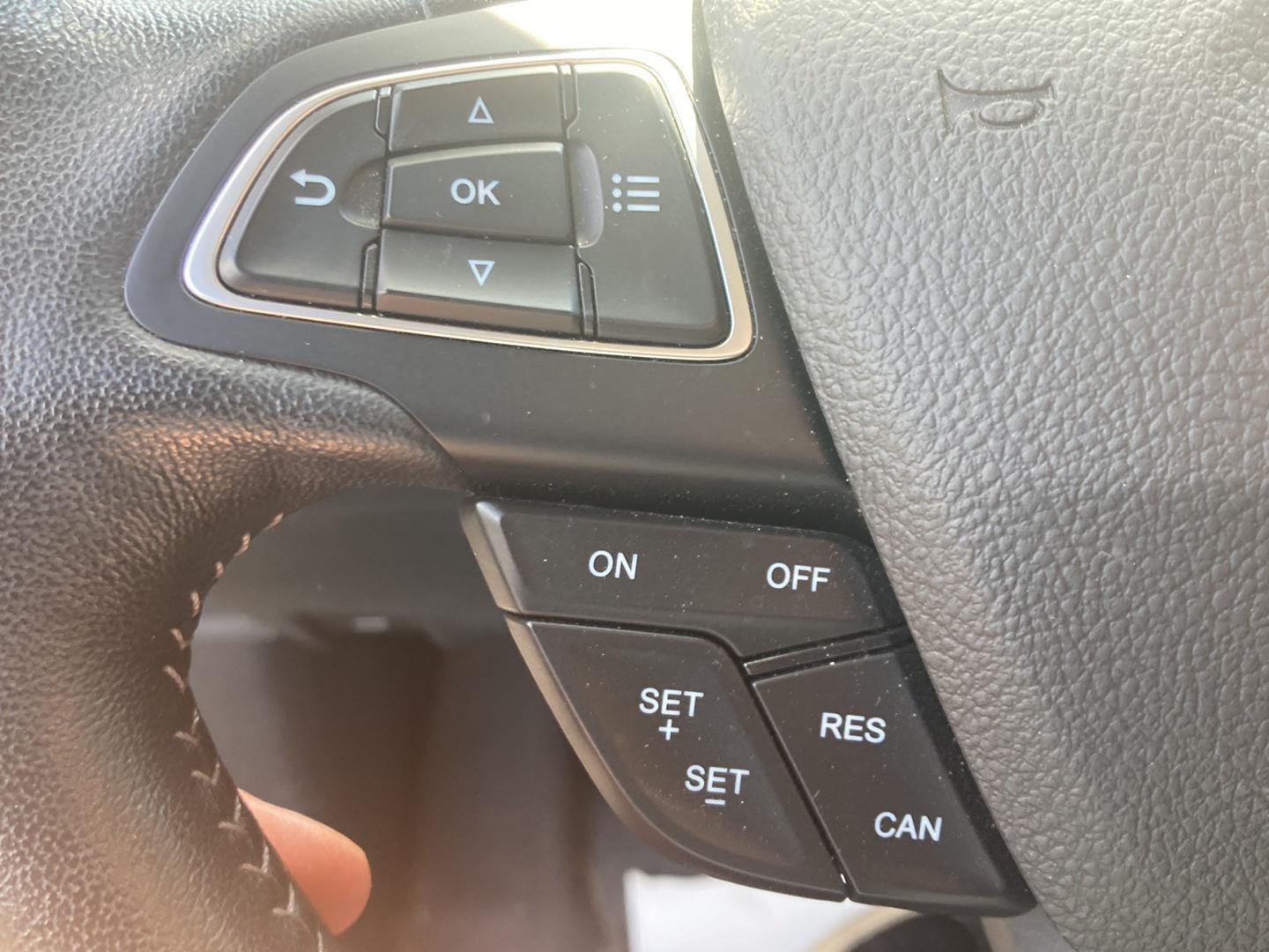 Used 2022 Luxe Yellow Ford SES image 14