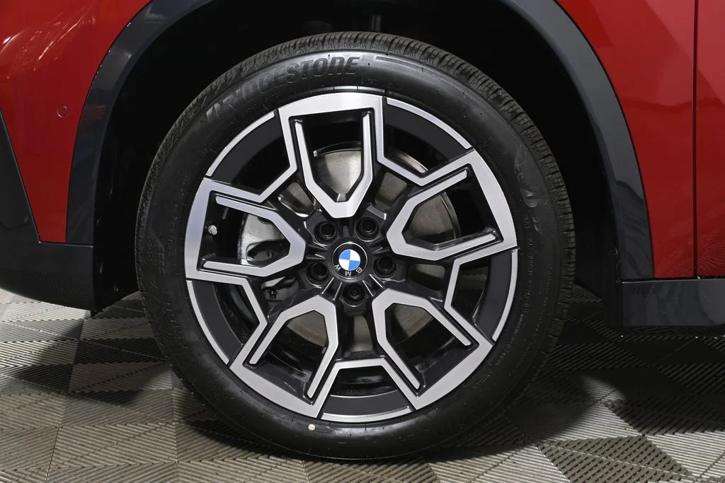 Used 2026 Red BMW xDrive28i image 12