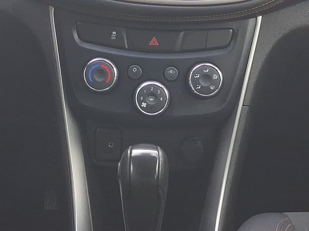 Used 2020 Black Chevrolet LS image 4