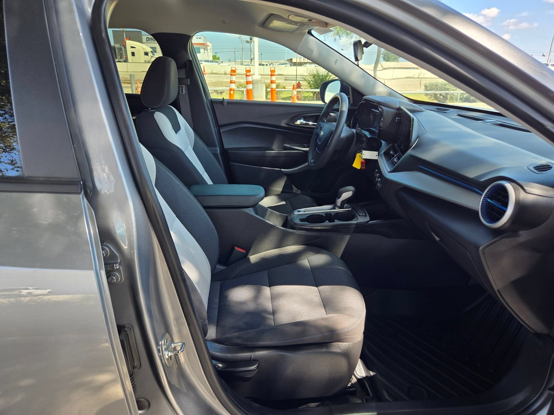 Used 2025 Sterling Gray Metallic Chevrolet LS image 24