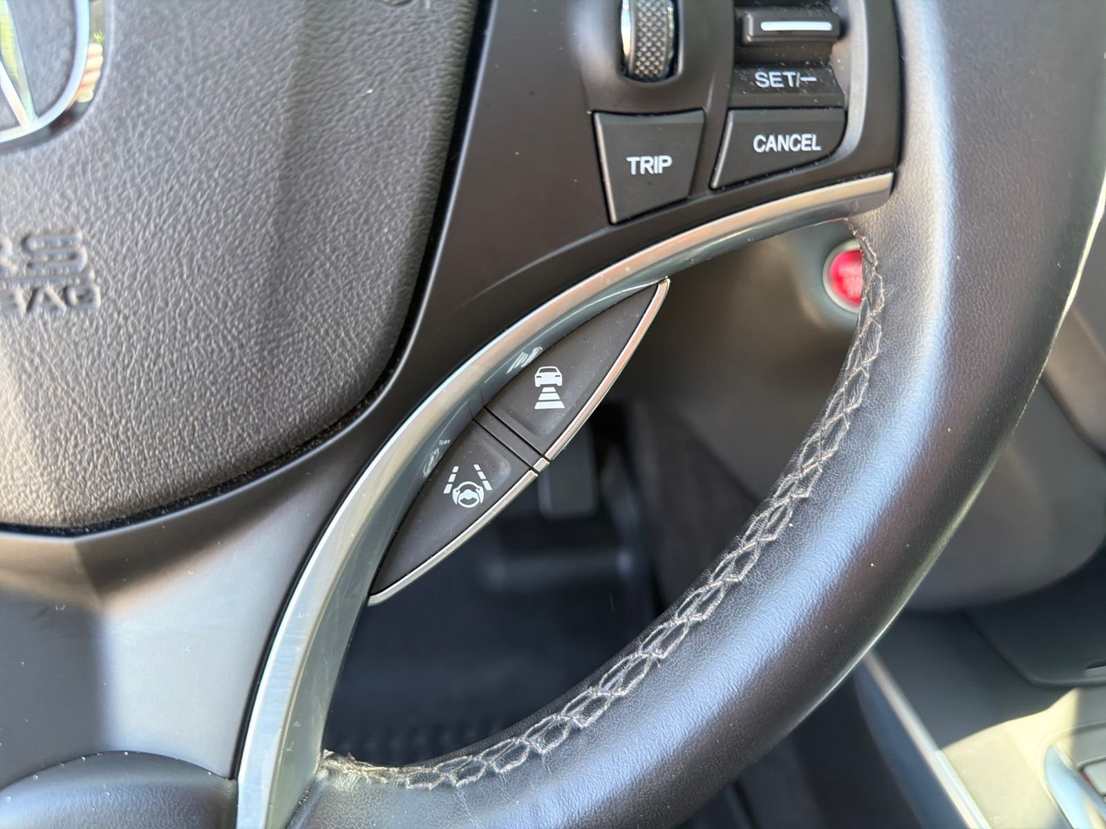 Used 2020 Black Acura Technology image 17