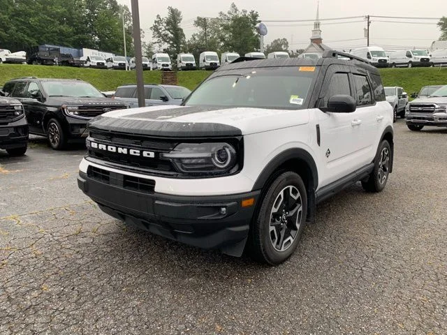 Certified Used 2024 Oxford White Ford Outer Banks image 4