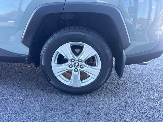 Used 2019 Gray Toyota XLE image 9