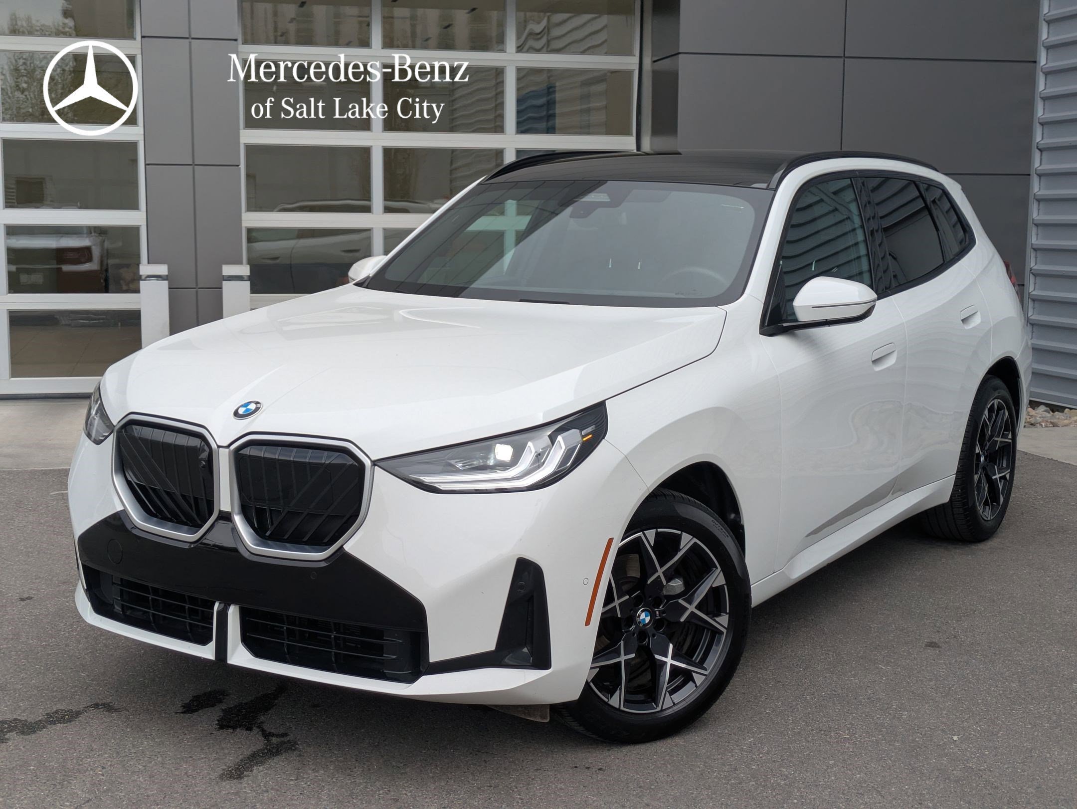 2025 BMW X3 30 XDRIVE's photo