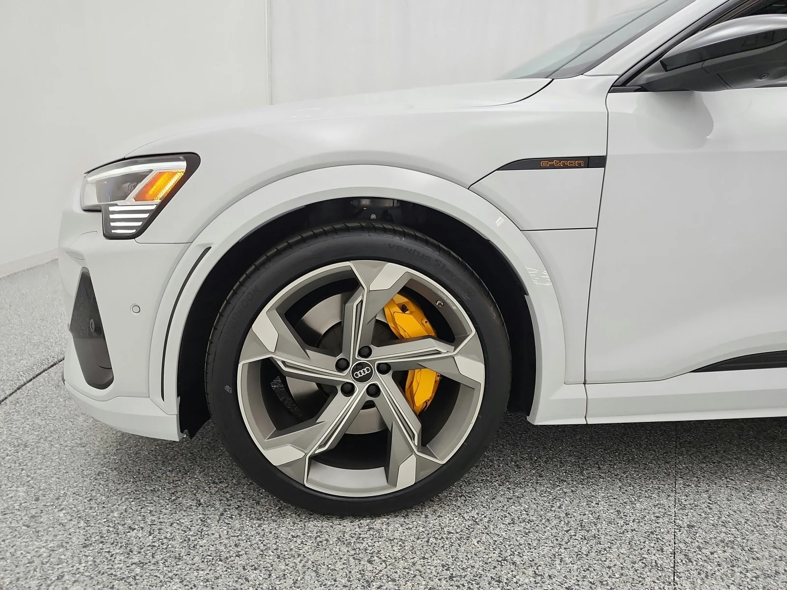Used 2023 Glacier White Metallic Audi Premium Plus quattro image 17