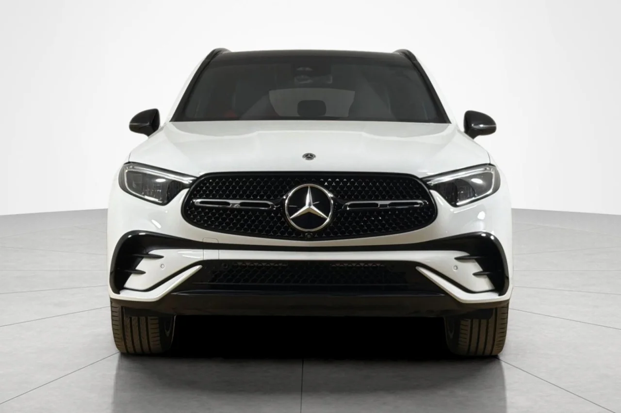 Used 2024 Polar White Mercedes-Benz GLC 300 image 8
